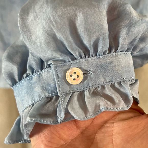 Elizabeth and James Light Blue Blouse - Picture 6 of 11